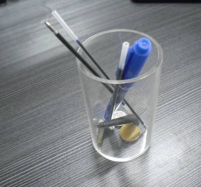 亞克力工廠直銷 全透明圓柱形有機(jī)玻璃容器的價(jià)值與應(yīng)用